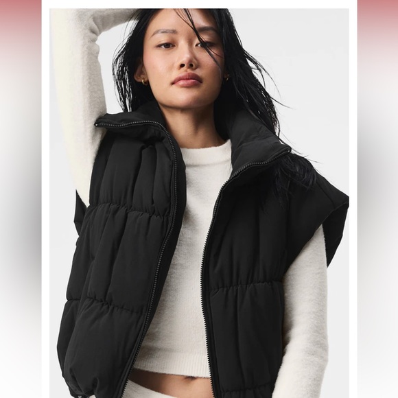 Alo Puffer Vest - Picture 3 of 6